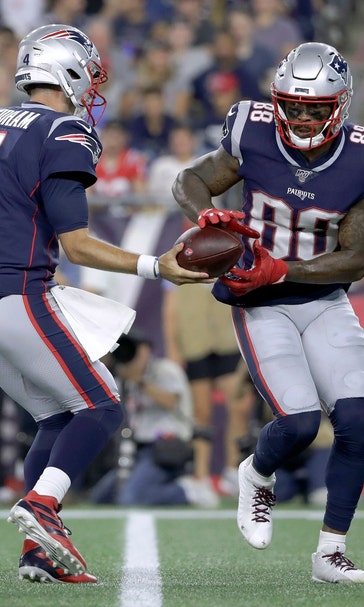 AP source: Jets acquire WR Thomas from Pats for draft pick
